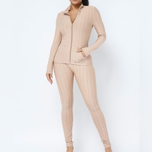 Tan honeycomb two piece active set - Picture 1 of 10